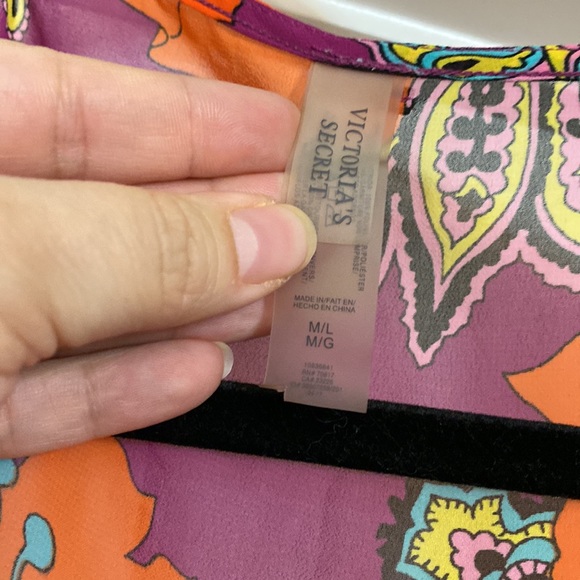 Resort Coverup - Picture 3 of 4